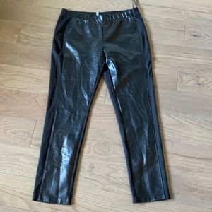 DKNYC 1/2 croc faux leather pull on black pant -L